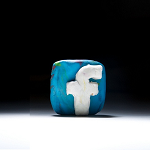 Фейсбук будет передавать данные пользователей третьим лицам?