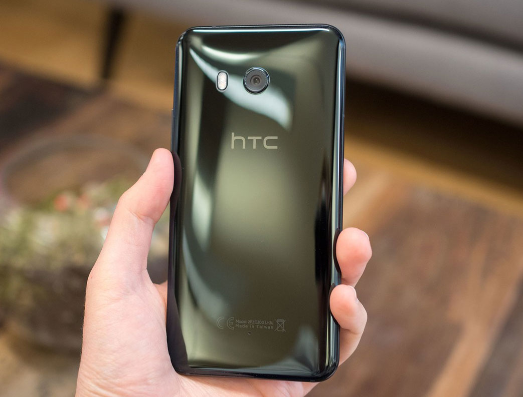 HTC U11 продаётся лучше предшественников