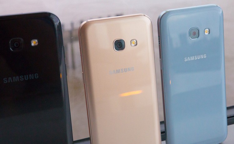 Работник Samsung арестован за кражу 8474 смартфонов