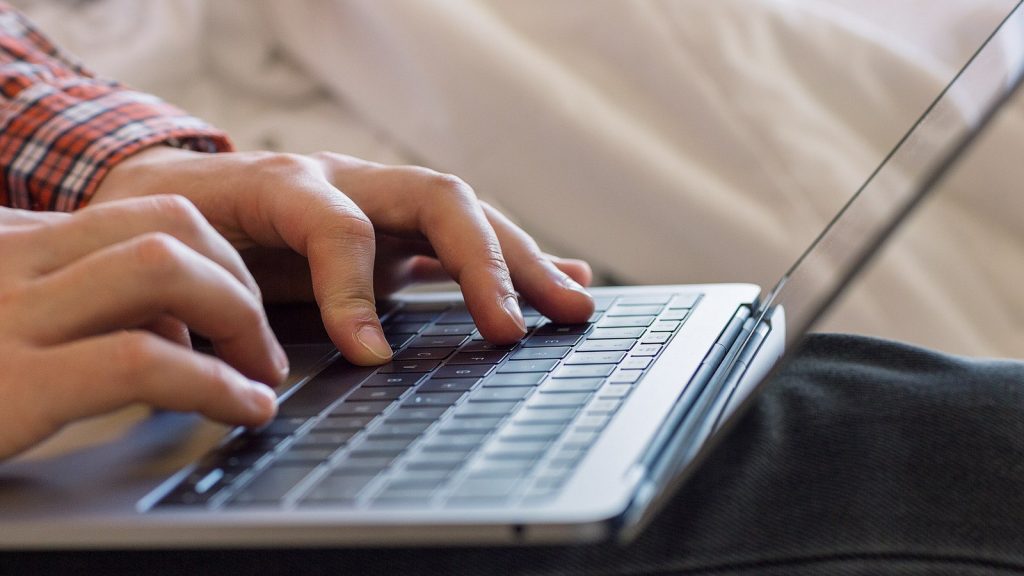 Apple по-тихому выпустила «доступную» версию MacBook Pro