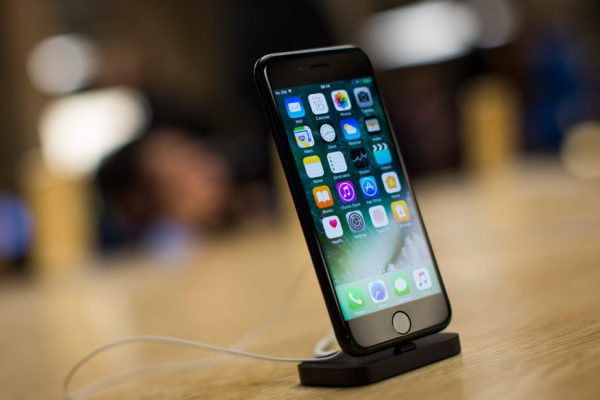 iPhone 7 самый популярный смартфон Apple