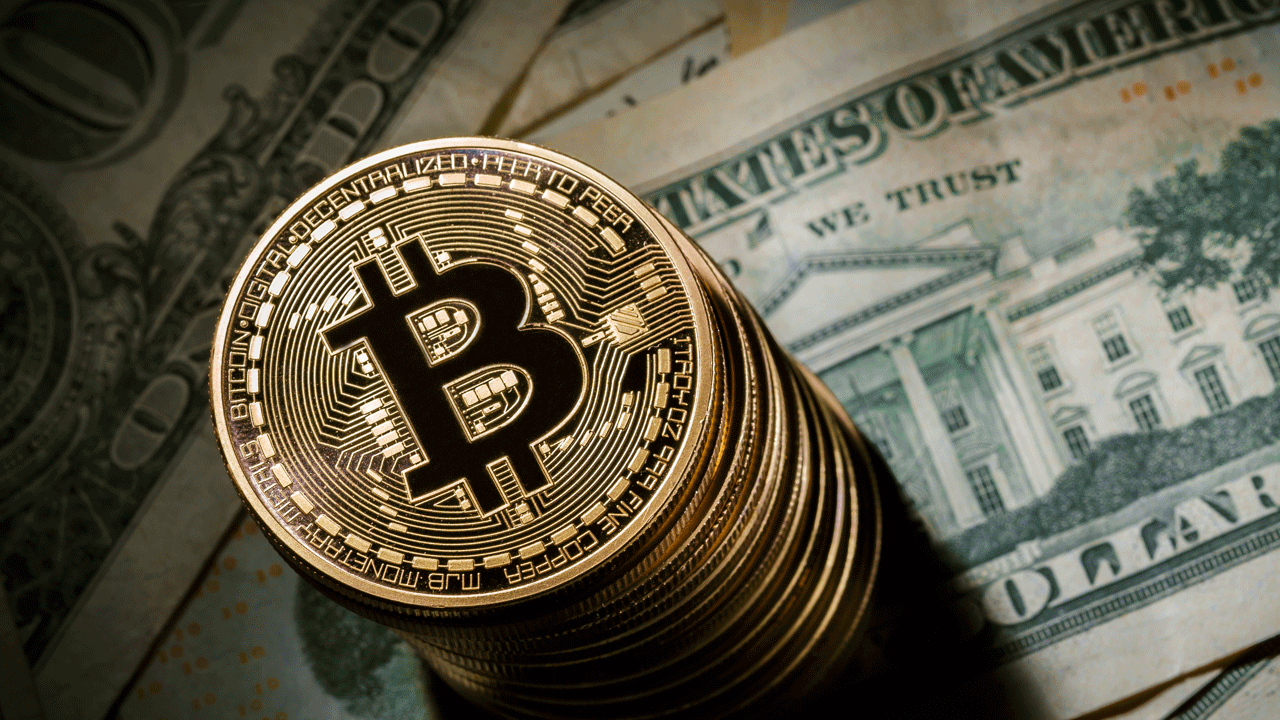 Bitcoin впевнено зростає