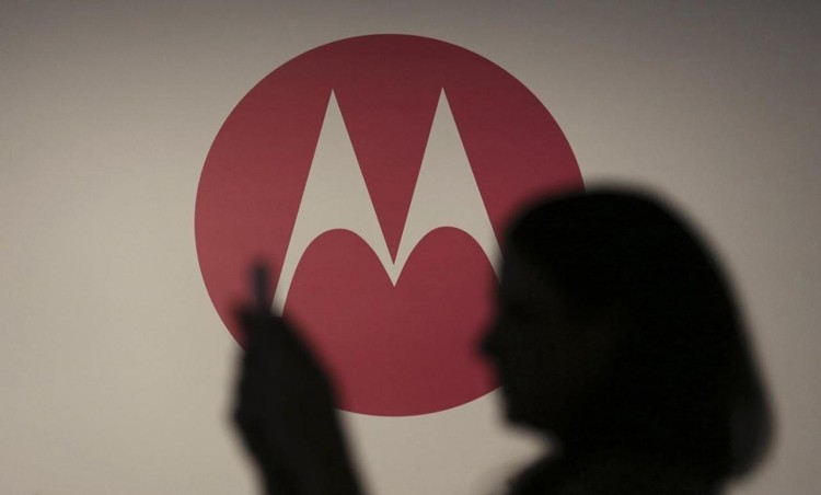 4 новинки Motorola — изображения и подробности