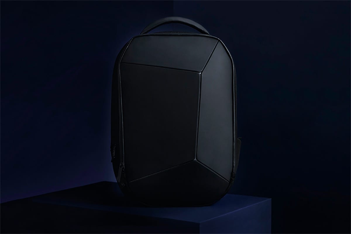 Xiaomi Mi Geek Shoulder Bag – защищенный рюкзак для ноутбука