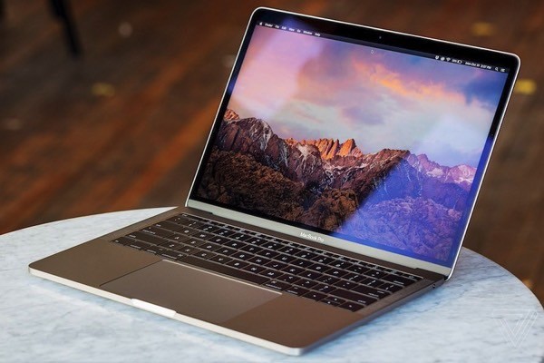 MacBook Pro могут получить процессоры Intel Core i9