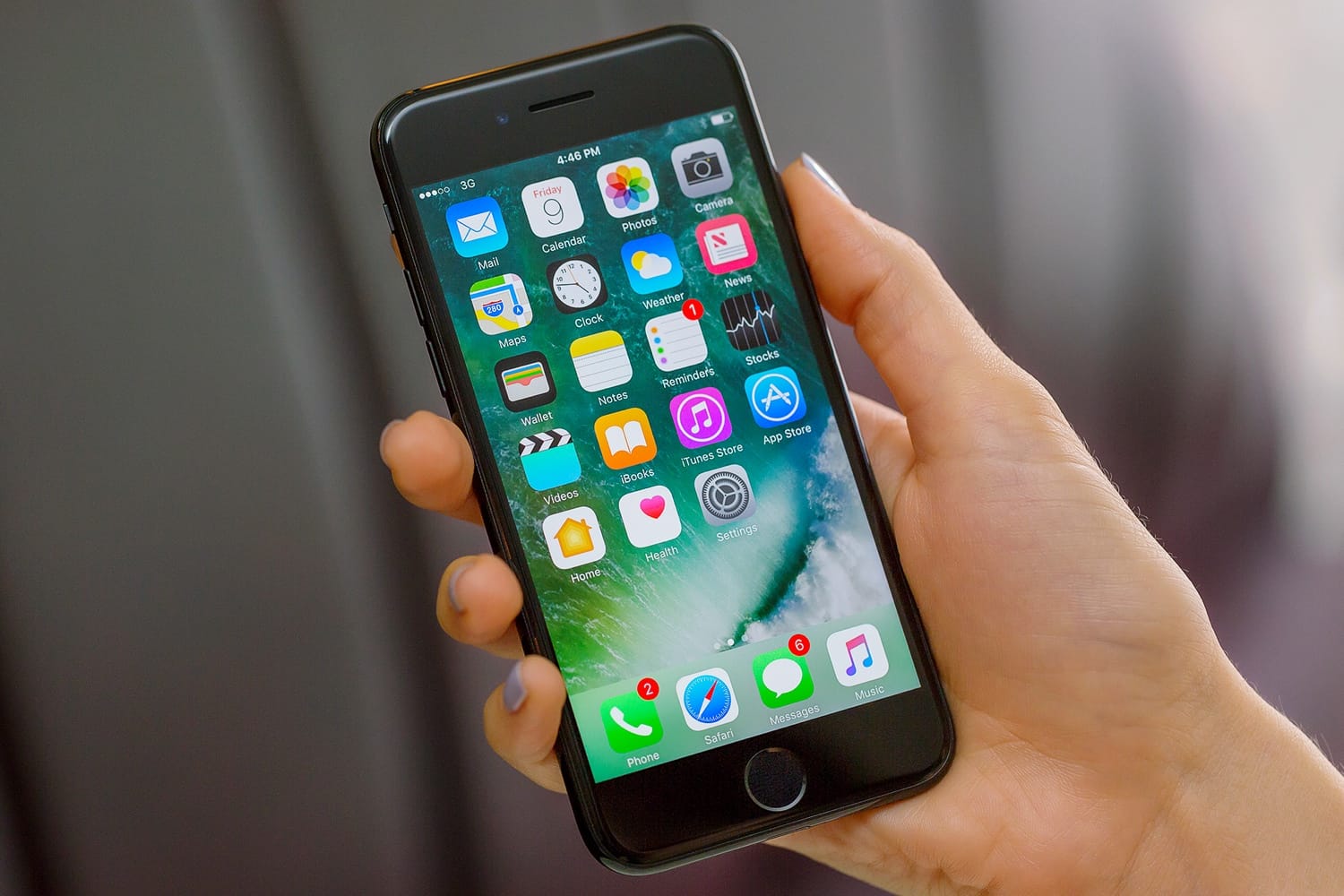 iPhone 7 — опасен для здоровья? Правда и вымысел
