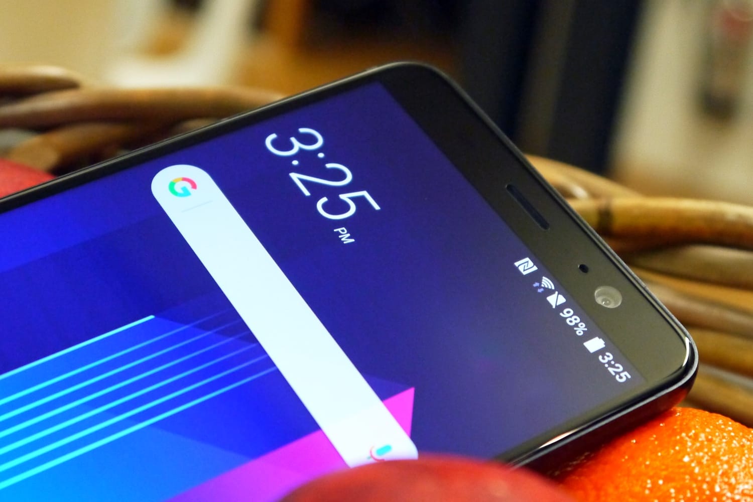 Обнародованы характеристики мощного смартфона HTC U12+