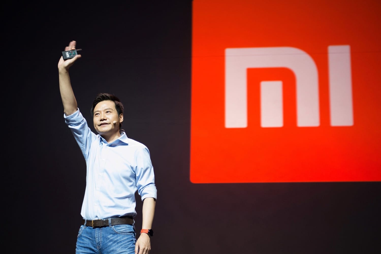Фанаты ищут скрытый смысл в тизере Xiaomi