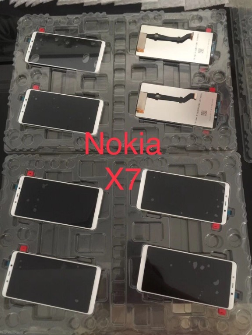 Фронтальные панели Nokia X7 и Nokia 9 показали на фото