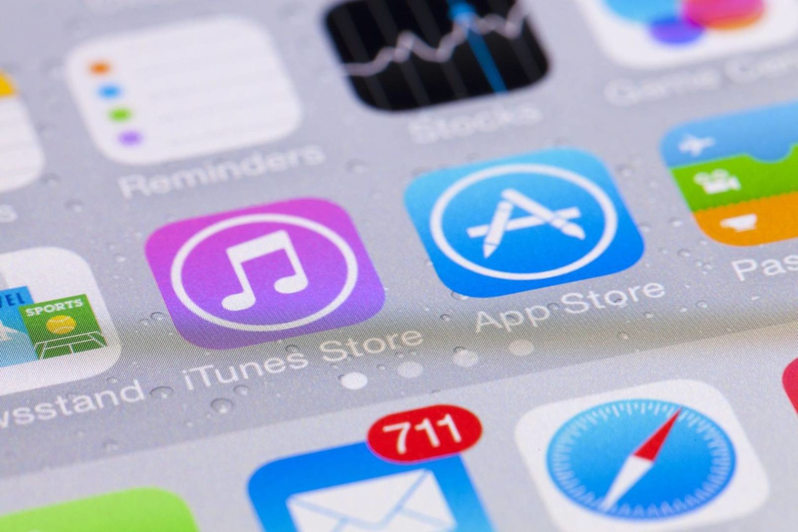 App Store продолжает удалять крымские приложения