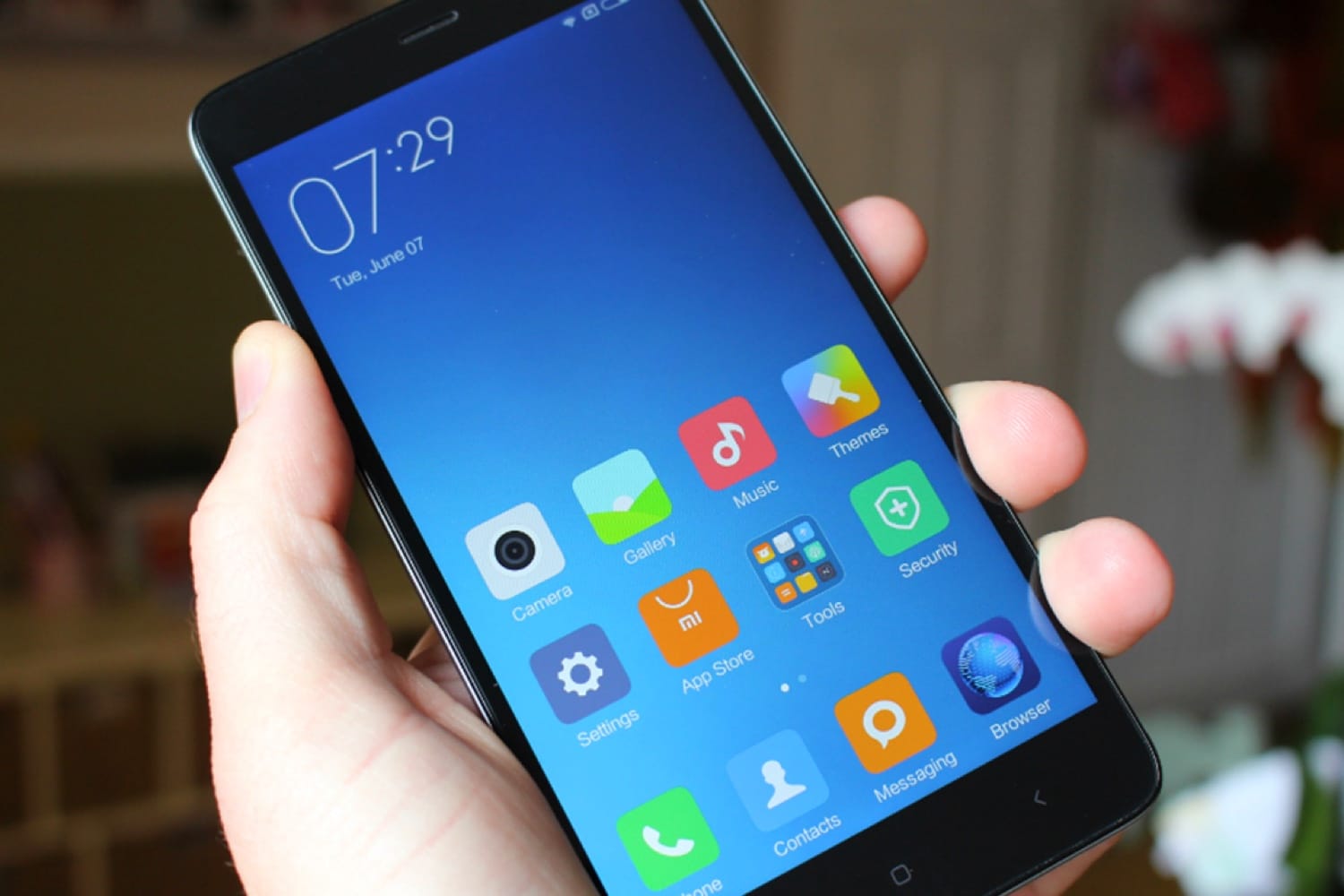 Xiaomi выпустила финальную прошивку MIUI 10 для новых моделей смартфонов