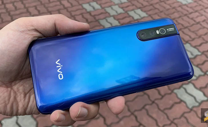 Смартфон Vivo V15 Pro показали на качественных фото