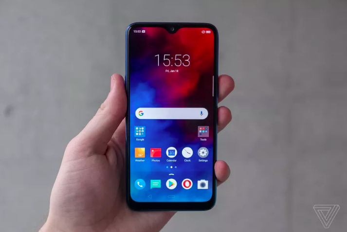 Смартфон Realme 3 представлен официально