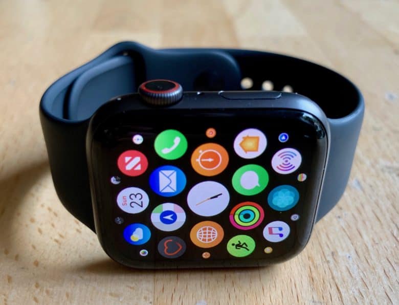 В Apple Watch заменят OLED-экран на microLED