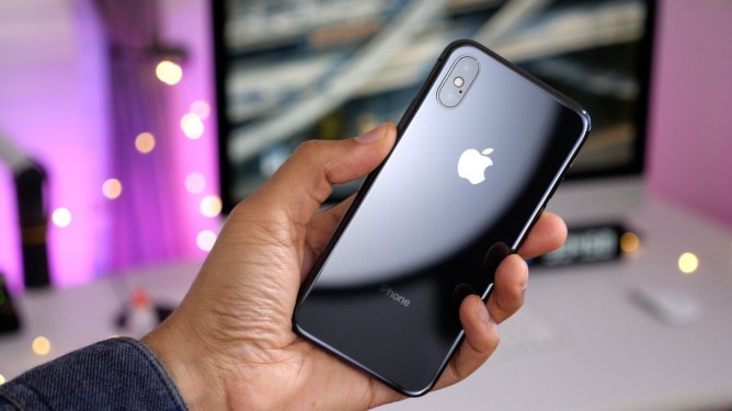 Apple откроет доступ к NFC в iPhone