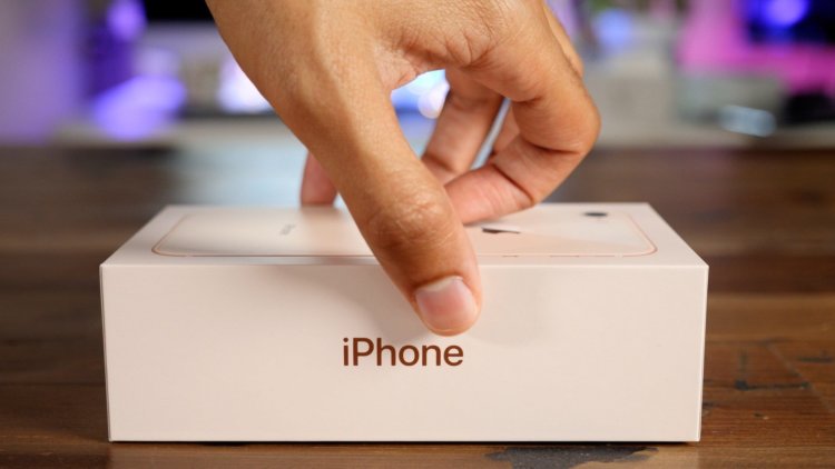 Два китайца лишили Apple миллиона долларов, сдавая поддельные iPhone