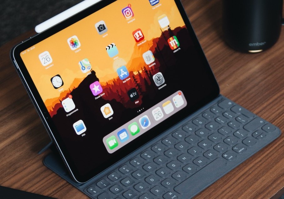 На iPad Pro 2020 запустили повноцінну Mac OS X Snow ...
