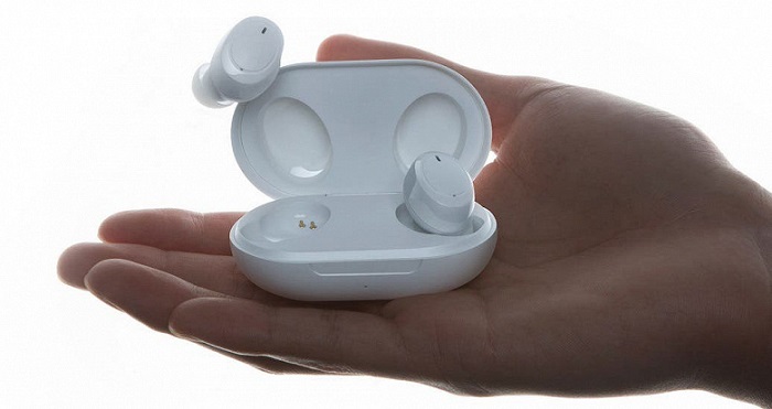Анонсовані навушники Oppo Enco R TWS з дизайном «напіввкладиші»