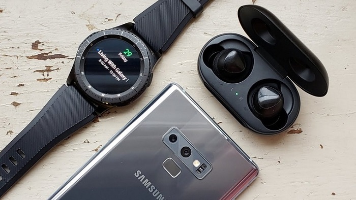 Samsung Galaxy Watch 3 і навушники Galaxy Buds Live будуть представлені в липні