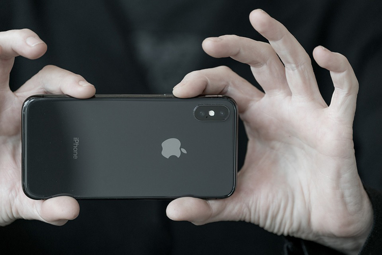 Apple може випустити 5G-смартфони iPhone в 2021 році