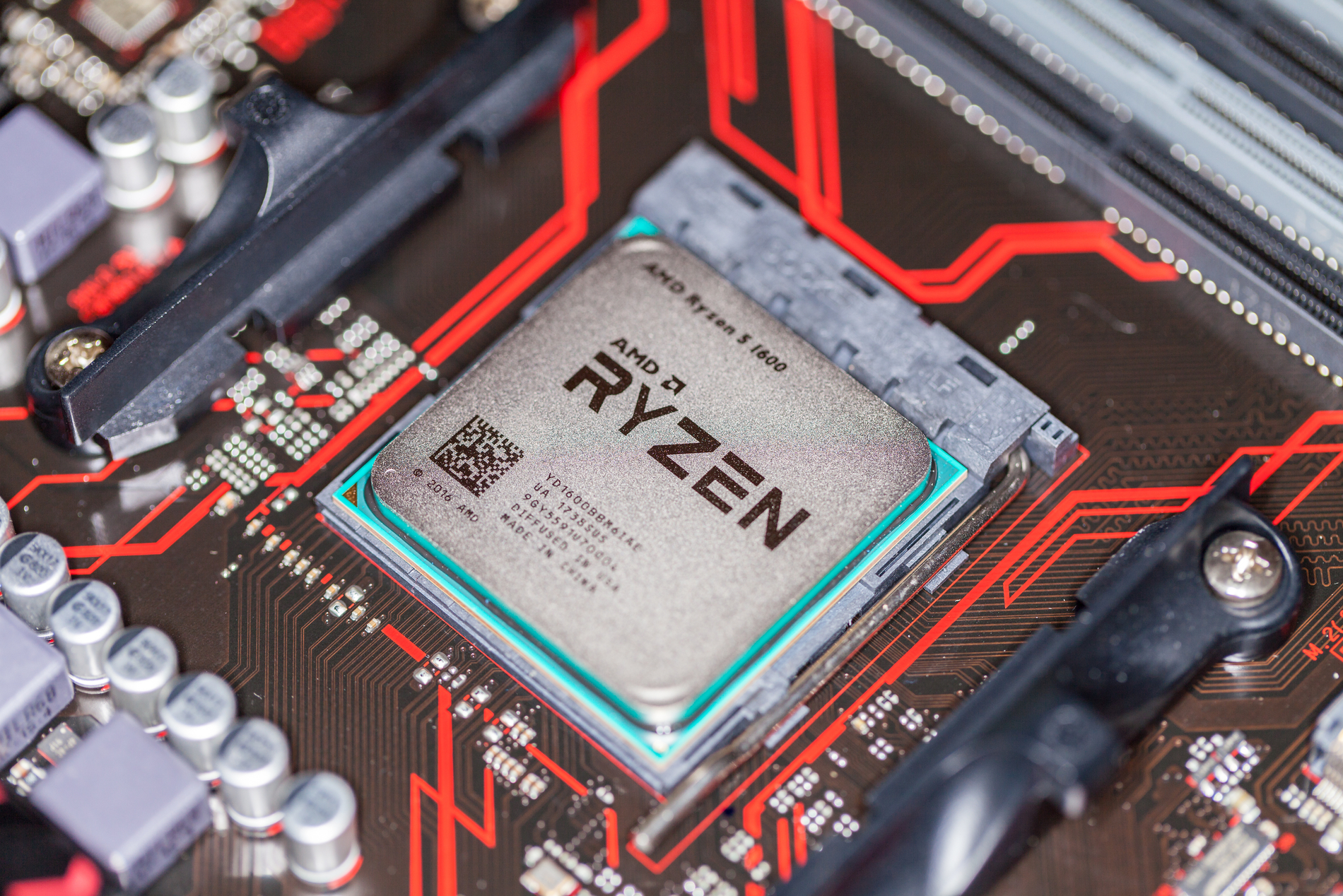 AMD представила процесори нового покоління з архітектурою Zen 3