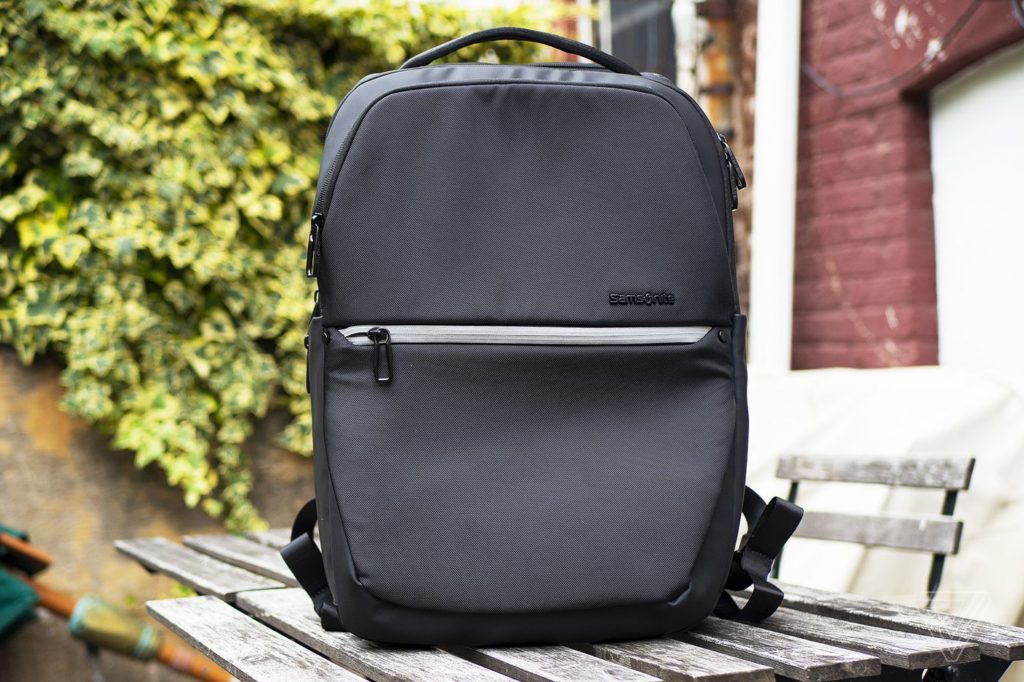 Google випустила «розумний» рюкзак