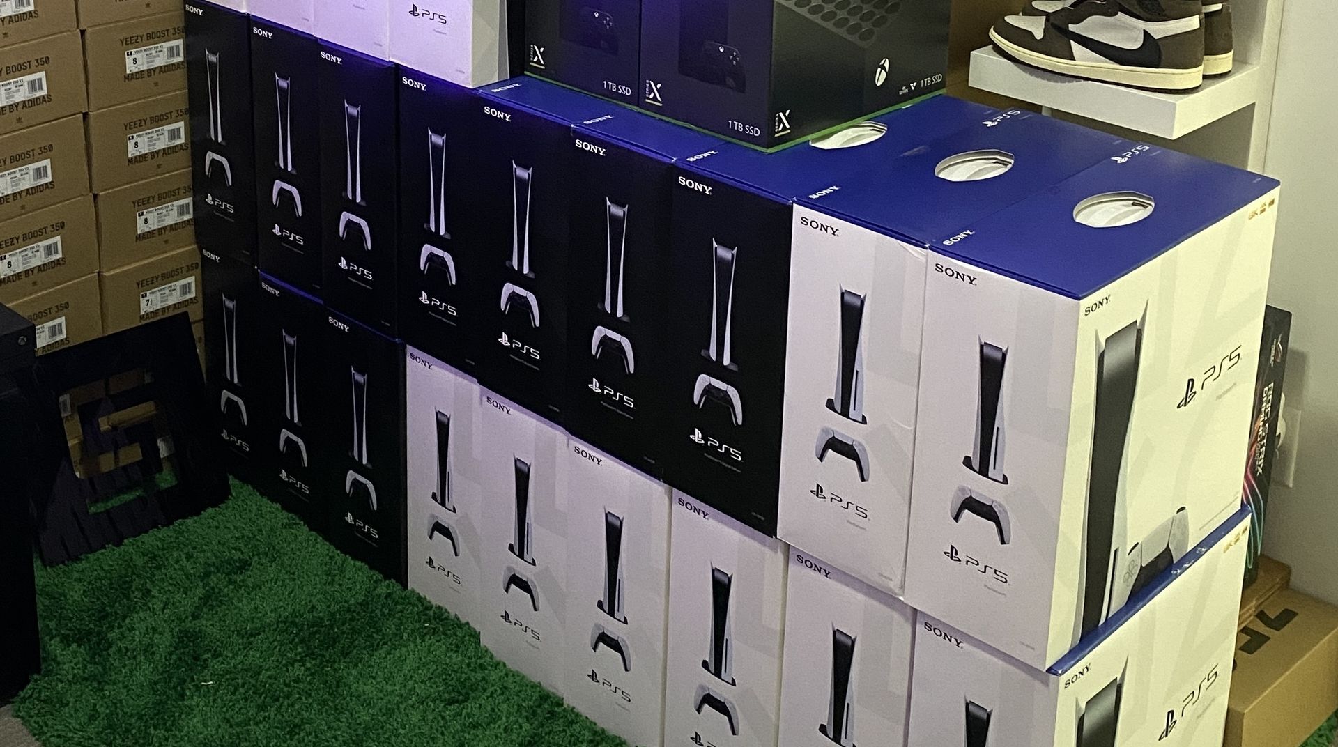 У перекупника вкрали 43 нових консолі PlayStation 5