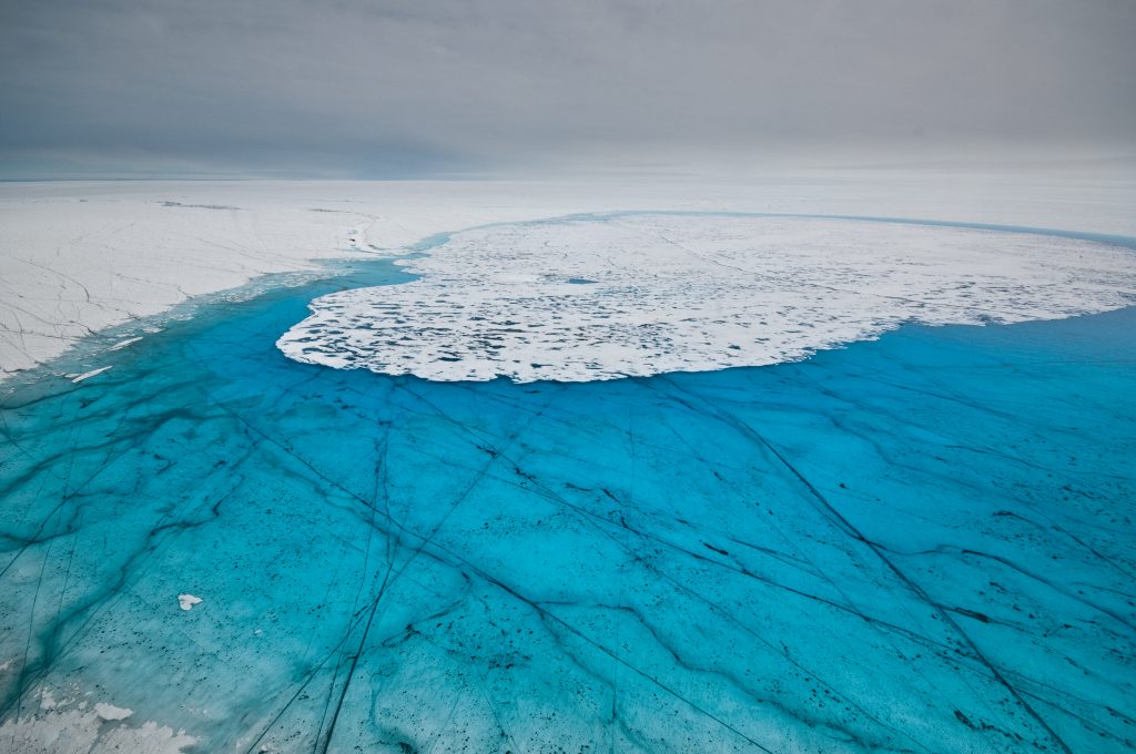 В Гренландії виявили древнє озеро під льодовиком