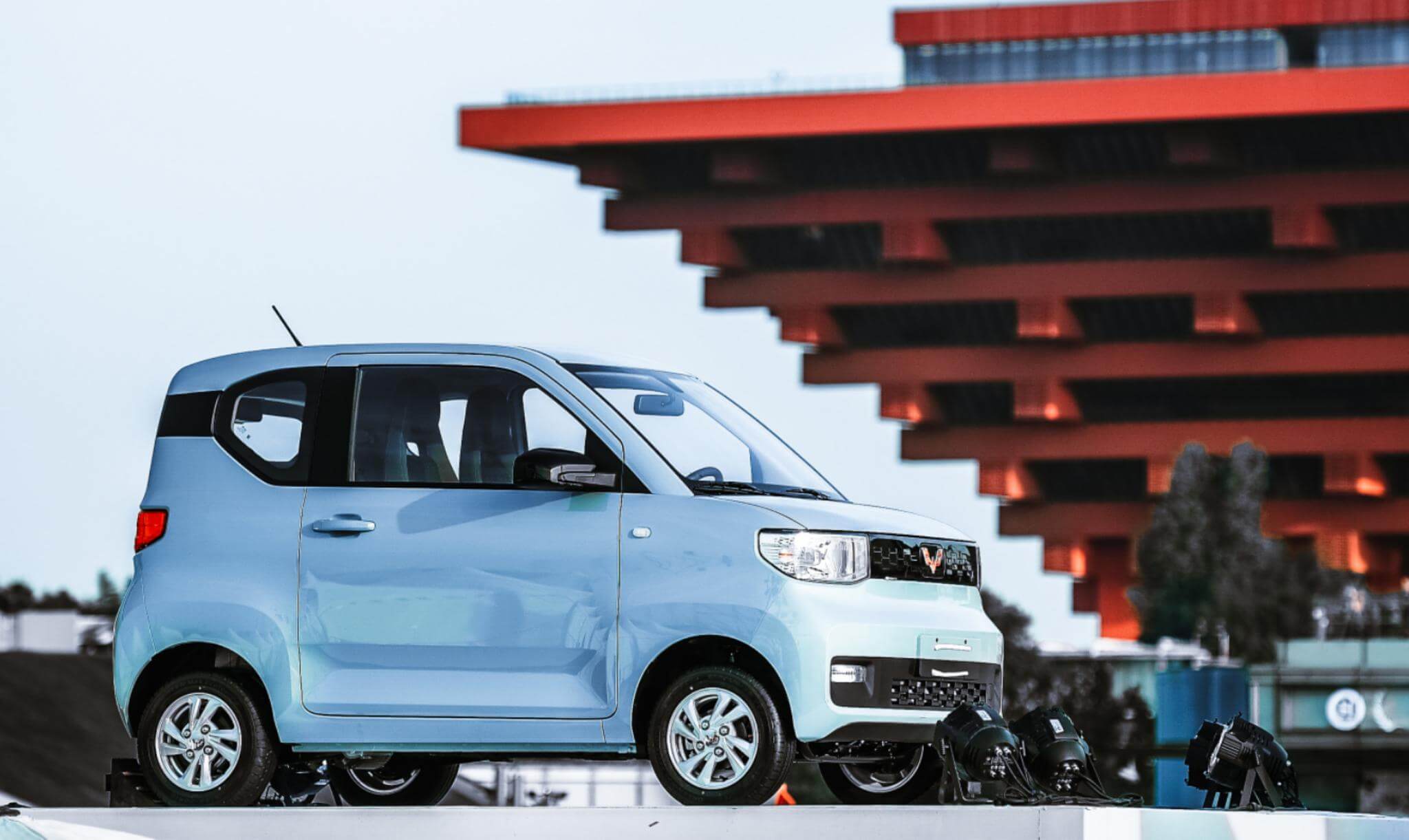 Найпопулярнішим електромобілем в Китаї став MINI EV за $4400