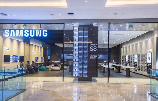 Samsung розробляє еластичні дисплеї