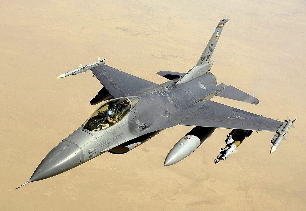 Американські F-16 будуть використовувати ще 20 років