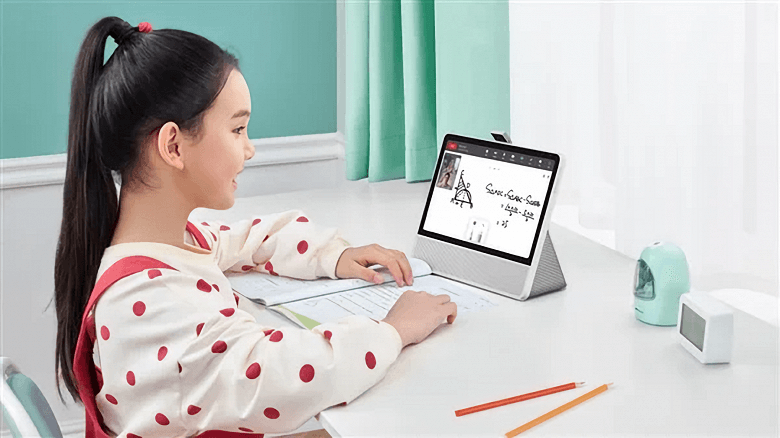 Huawei випустила перший дитячий розумний екран