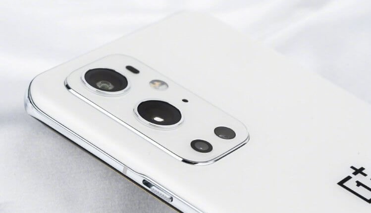 В OnePlus пояснили, чому мало смартфонів білого кольору