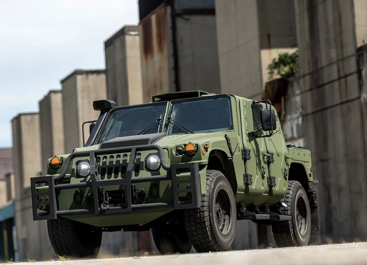 США передасть Україні позашляховики Humvee