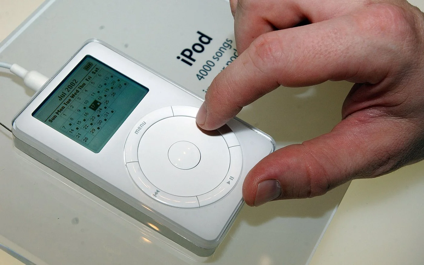 Розкритий прототип першого iPod