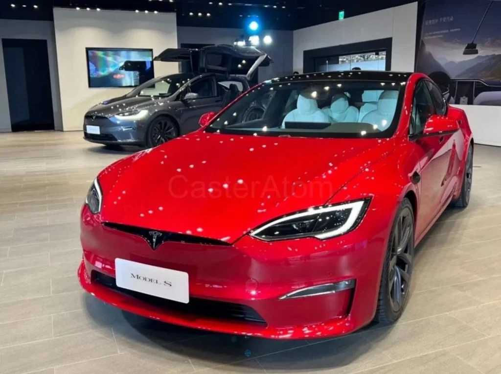 Tesla Model S Plaid встановила новий світовий рекорд на дистанції 402 метри