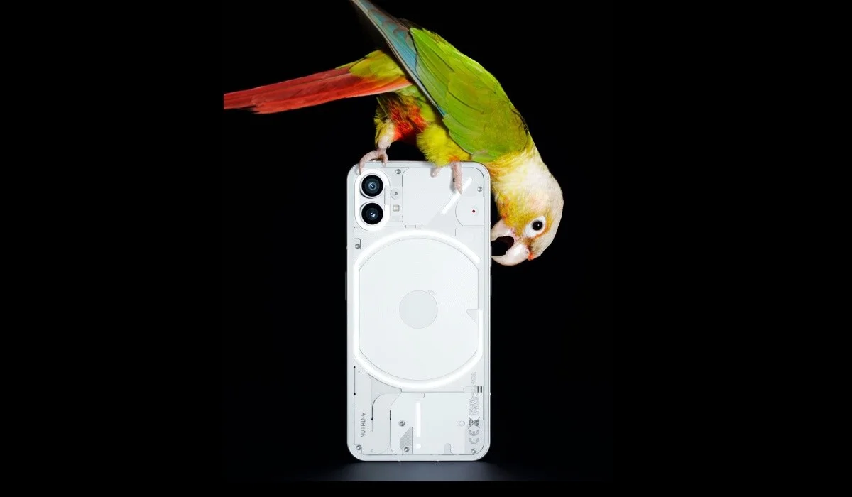 Нові зображення смартфона Nothing Phone (1) від засновника OnePlus
