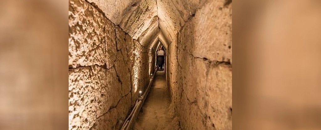 Archaeologists searching for Cleopatra’s tomb find ‘geometric miracle’ tunnel