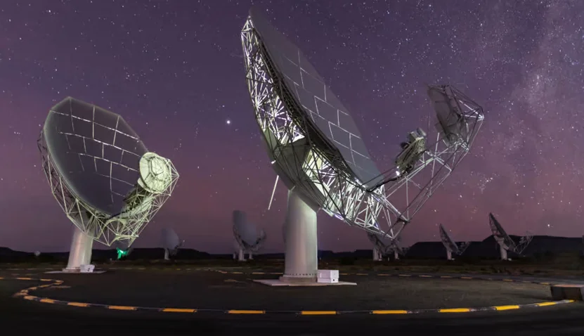 Вперше астрономи пов’язали радіосплеск із гравітаційними хвилями