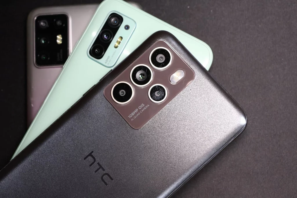 Смартфон HTC U23 Pro з’явився на живих фото