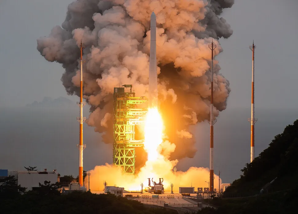 Південнокорейська ракета KSLV-2 запустила сім супутників