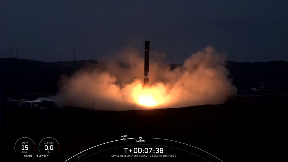SpaceX запускає 13 супутників для Космічних сил США