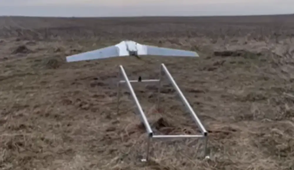 Українські інженери створили новий дрон-камікадзе з дальністю польоту до 50 км