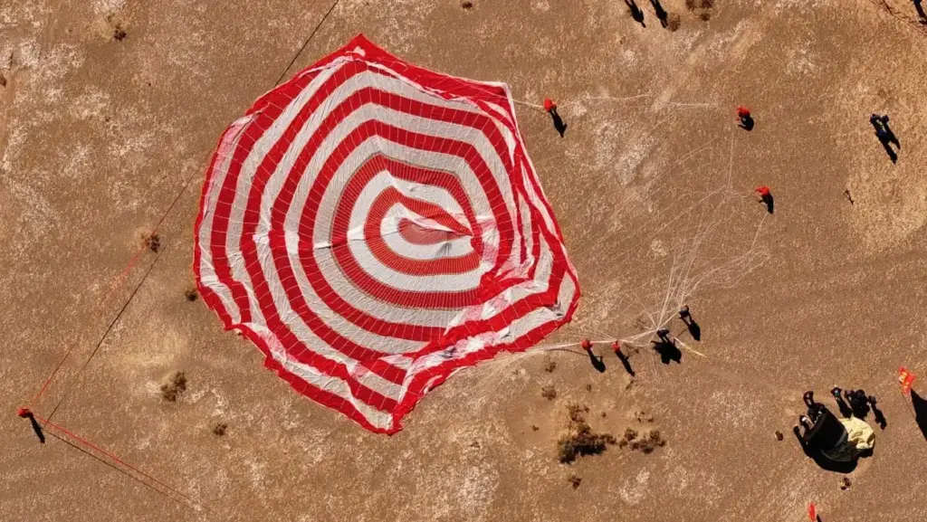 Shijian-19 приземлився після 2 тижнів перебування в космосі