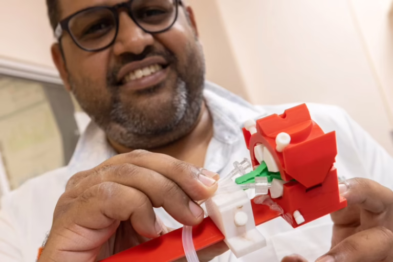 Вчені створили пристрій, що наближає трансплантацію ока до практики