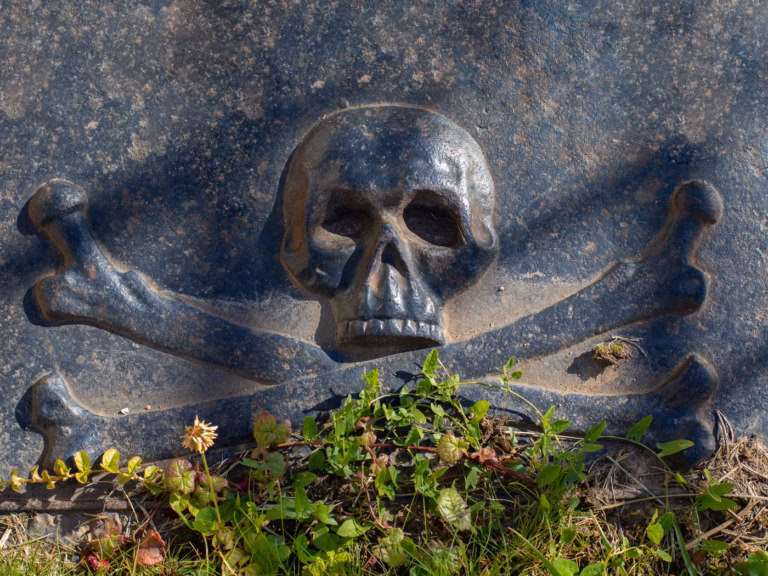 Вчені виявили незвичну могилу проти «зомбі»