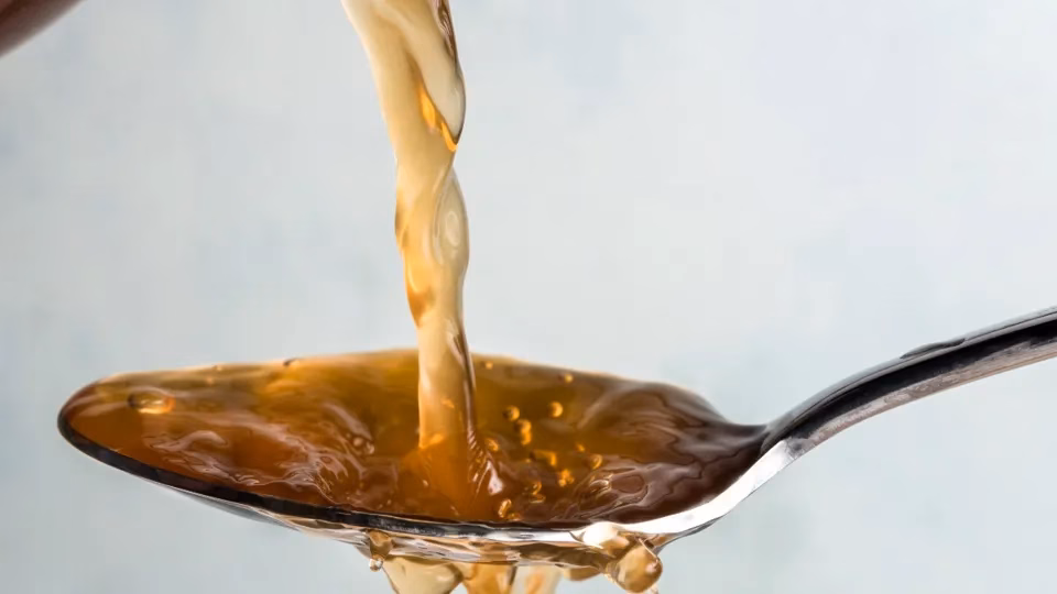 Вчені перетворюють пластикові відходи на оцет за допомогою сонячного світла