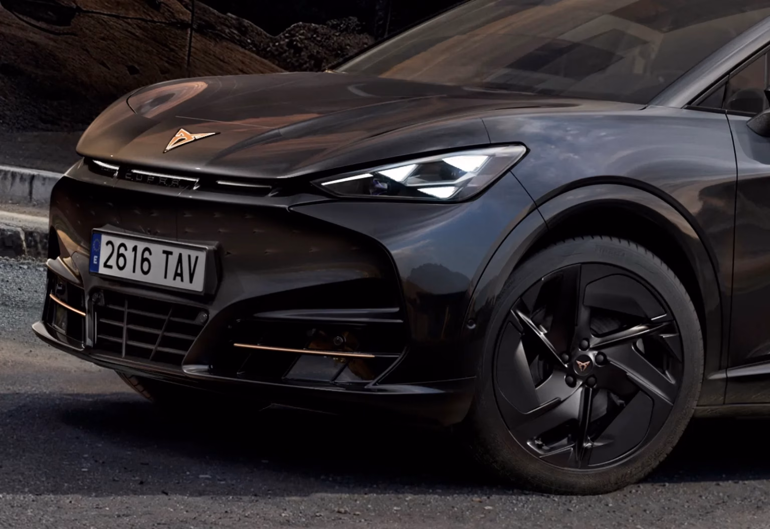 Cupra запускає свій перший електричний автомобіль «Black Edition»