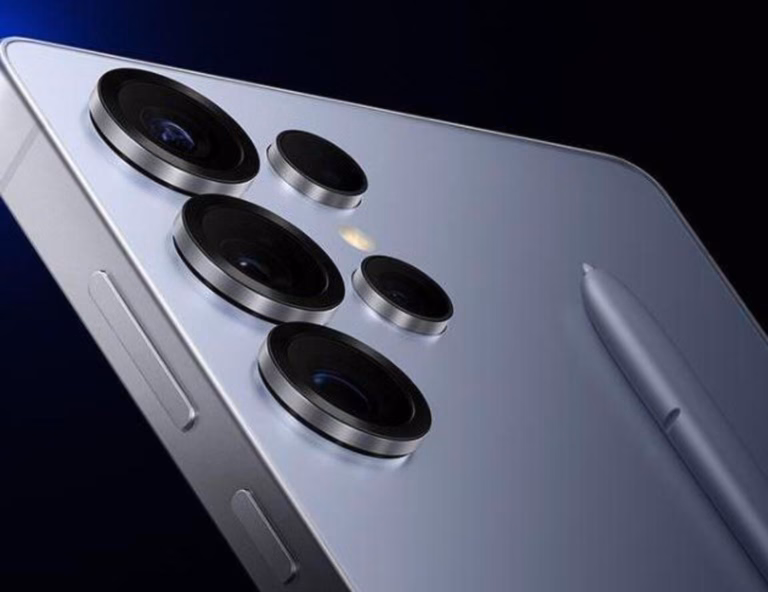 Samsung Galaxy S27 Ultra можуть випустити у двох розмірах