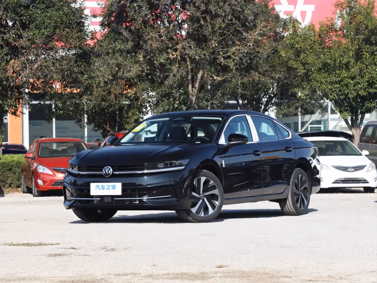Представлена Toyota Camry 2027